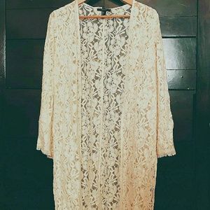 Floral lace cream colored kimono